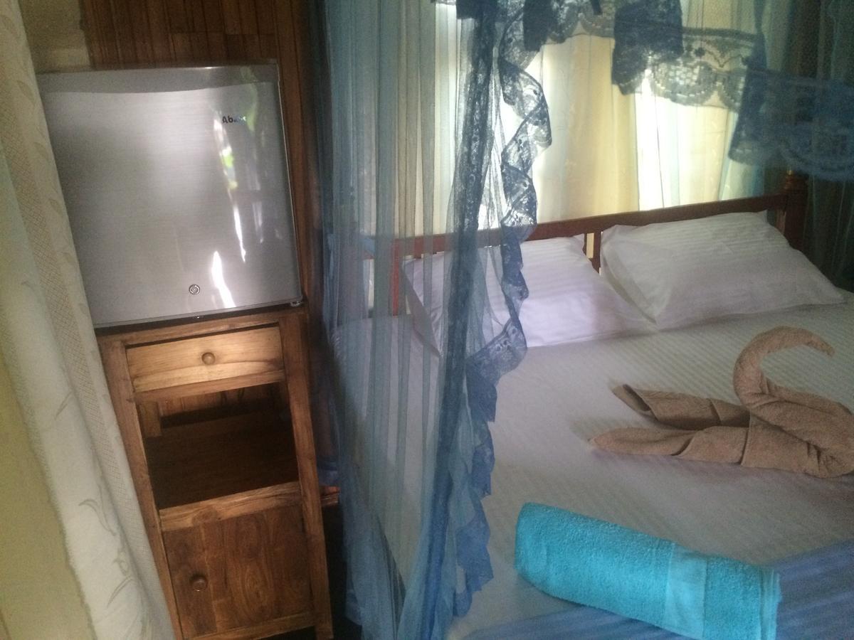 Sunny Family Hotel Unawatuna Room photo